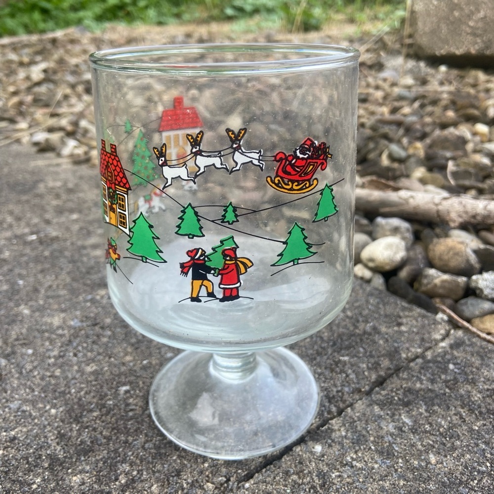1988 Carlton Glass Joy of Christmas candy dish missing lid
